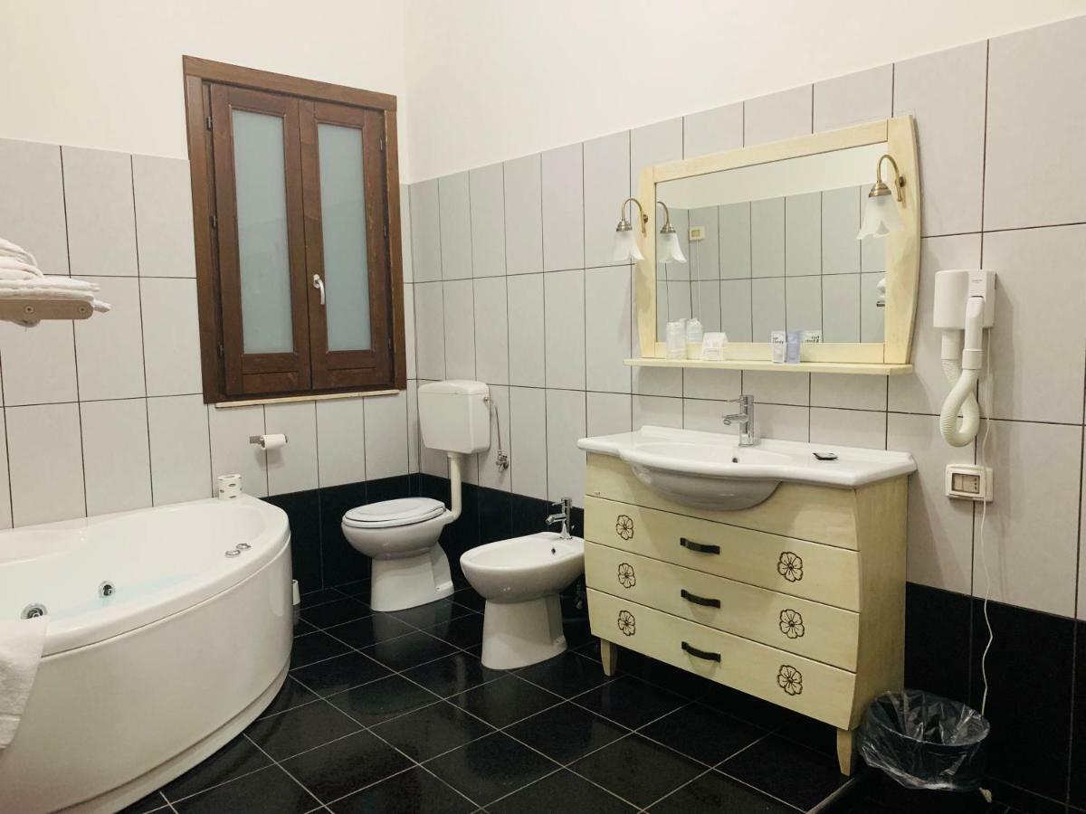 Parco Degli Ulivi Hotell Mirabella Imbaccari Eksteriør bilde